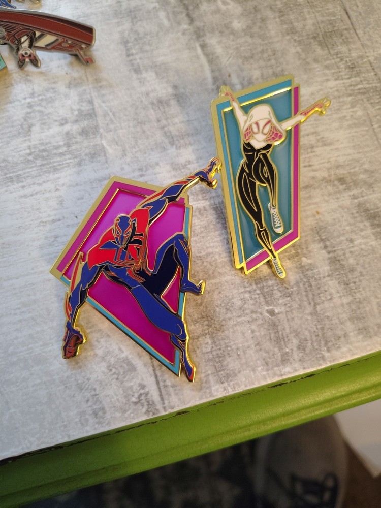Spider Man - Spider Woman Pins