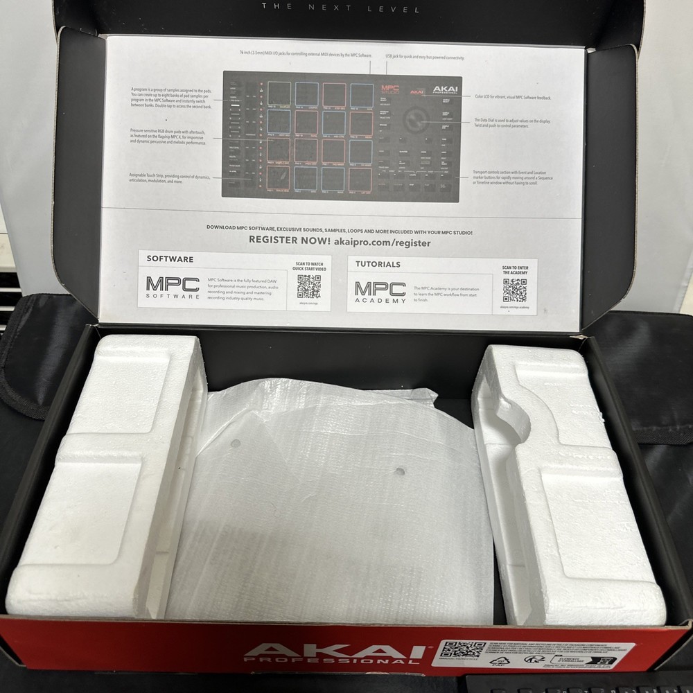 Akai Professional MPC Studio Music Production Controller and MPC Software