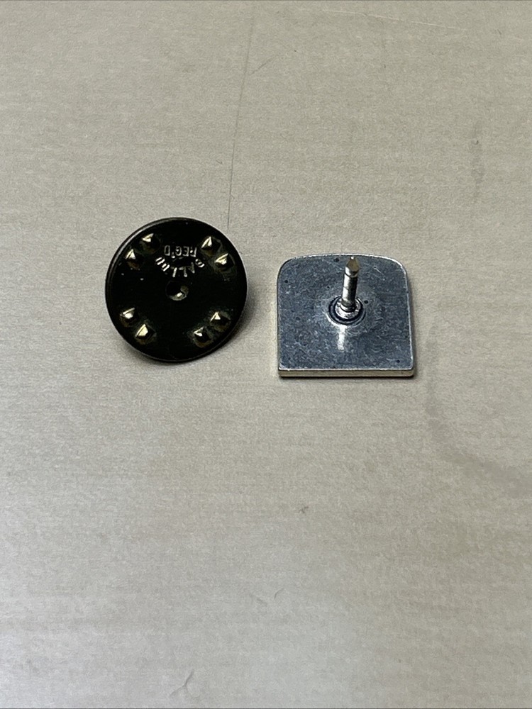 John Deere 125 Years Pin Small