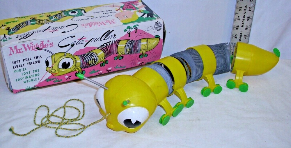 MR. WIGGLES CALA-PULLER SLINKY PULL TOY BOXED BY WILKENING SHARP!