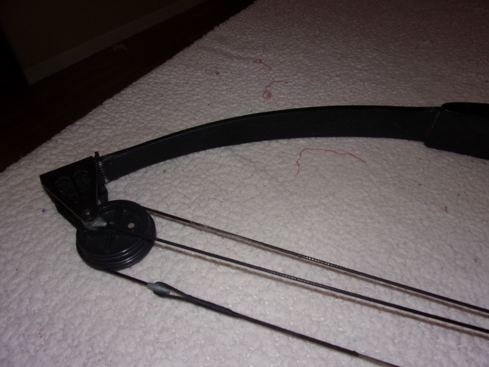 Vintage Ben Pearson Compound Bow