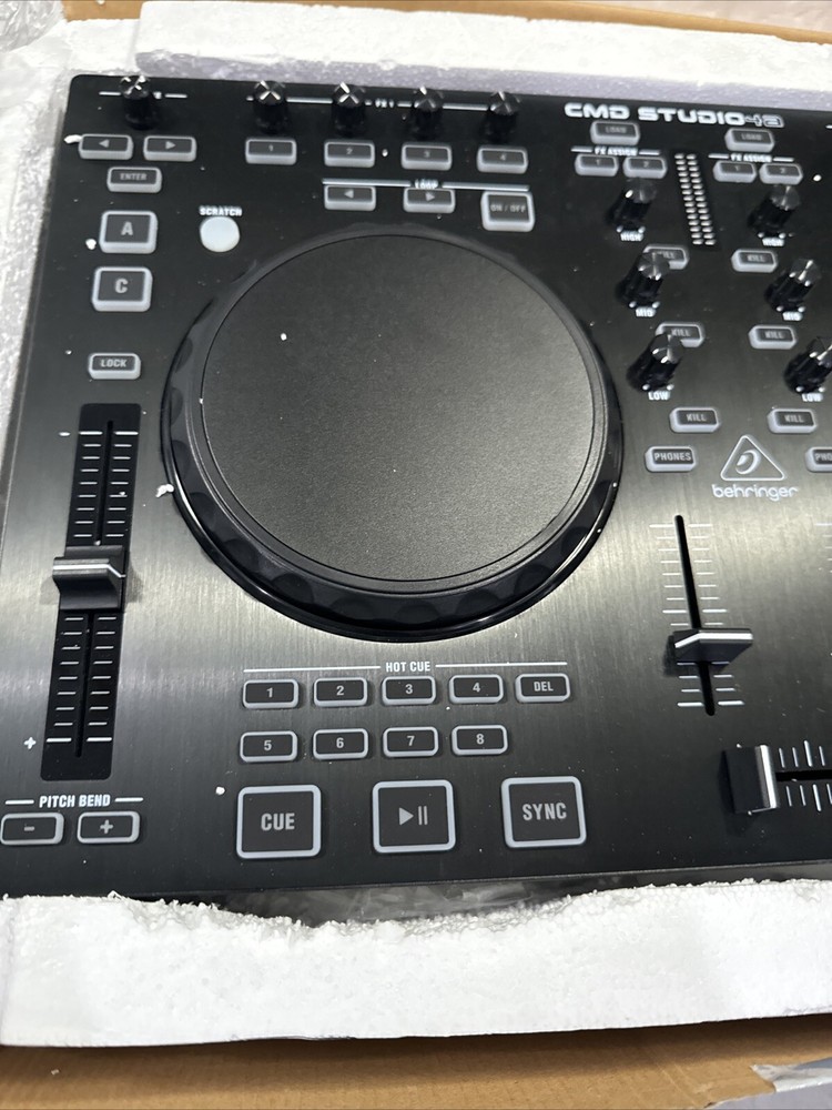 Behringer CMD Studio 4a DJ MIDI Controller