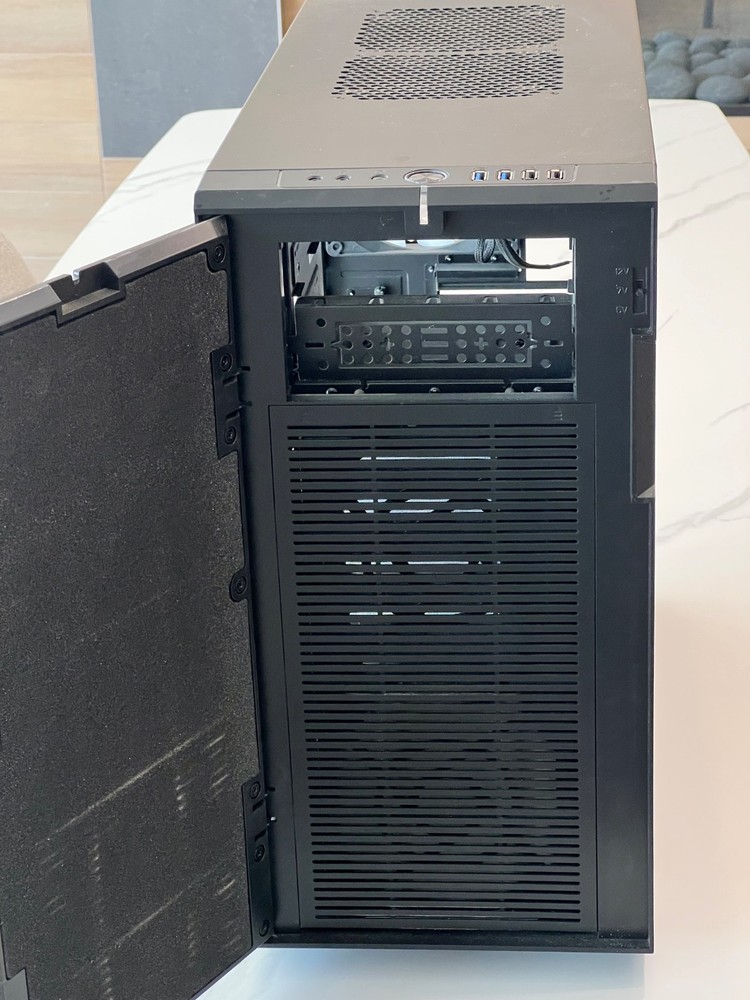 Fractal Design Define R4 Silent Mid Tower Computer Case - No HDD Bay Side Panel