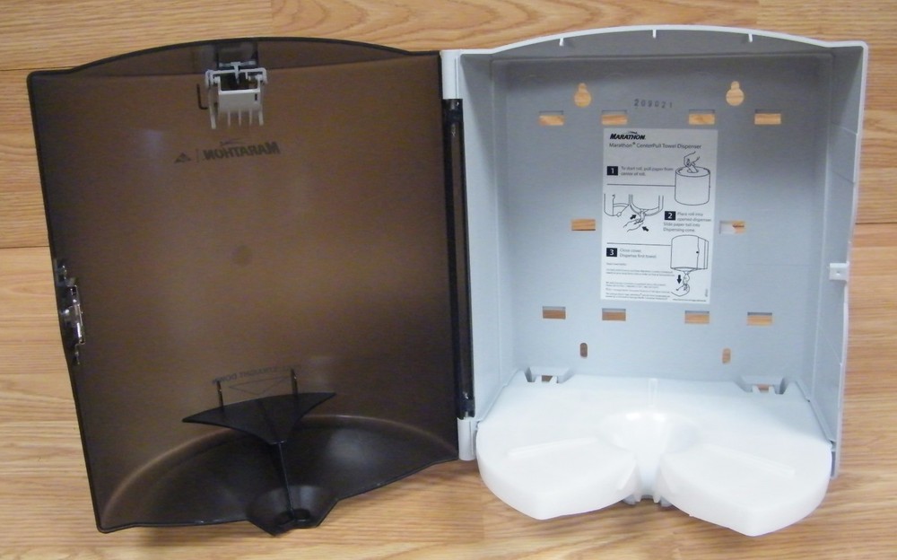 Marathon (GP5433) Self Threading Center Pull Paper Towel Dispenser Only **READ**