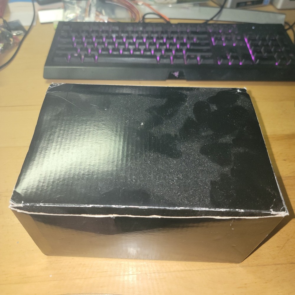 VR Headset with Wireless Bluetooth Controller - iPhone & Android New Open Box