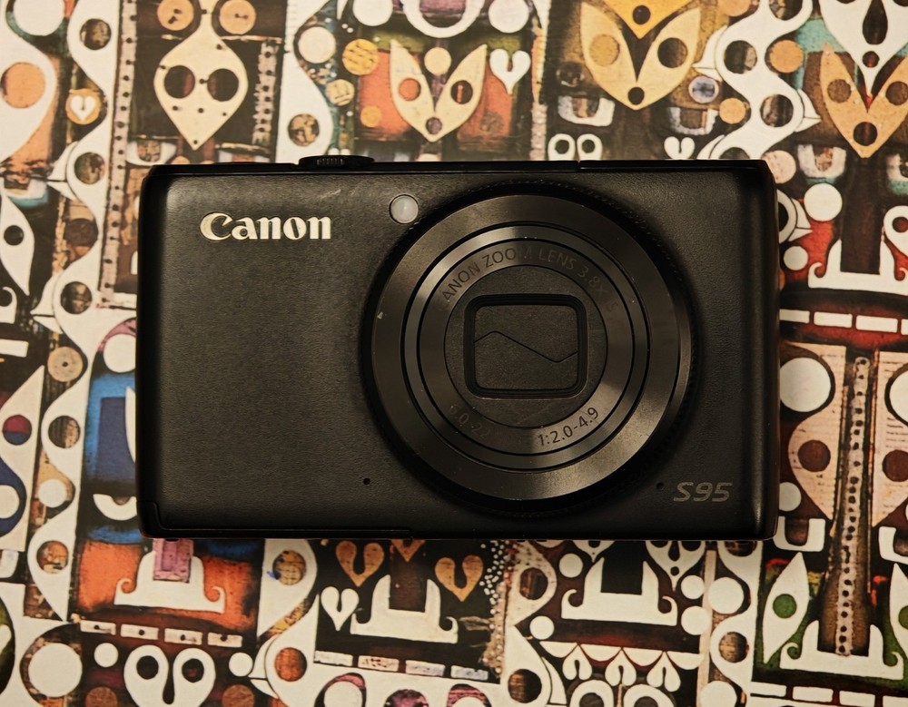 Legendary Canon s95 powershot