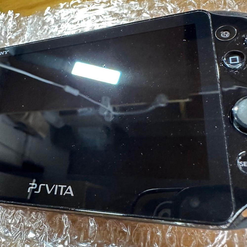 PSVita 2000 Console Black 5922 From Japan