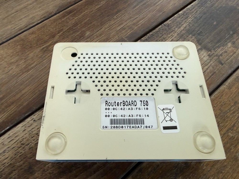 MICROTIK ROUTERBOARD RB750