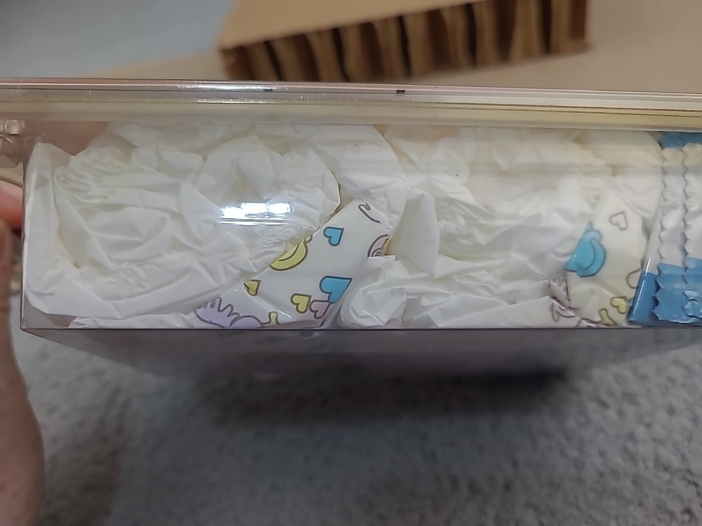 READ Pack Of 2 Plastic Diapers Large 22-37 Lbs