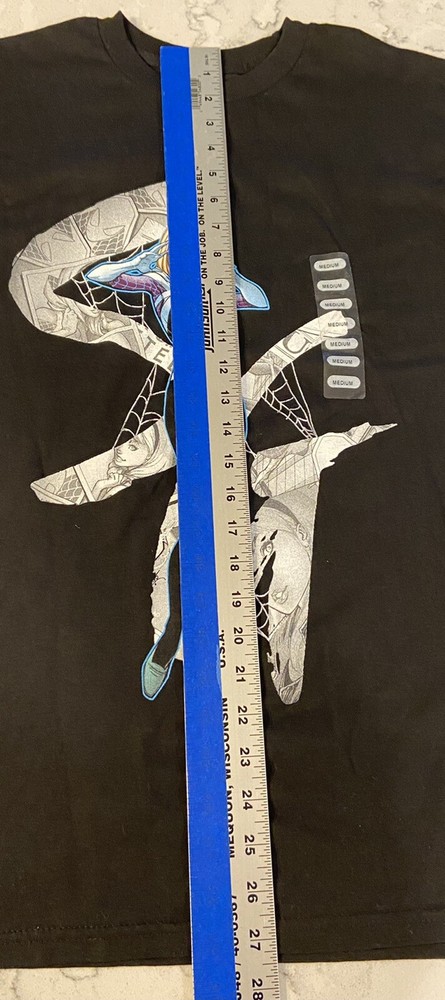 Marvel Comics Spider Gwen Ghost Costume T-Shirt Size Medium NEW UNWORN