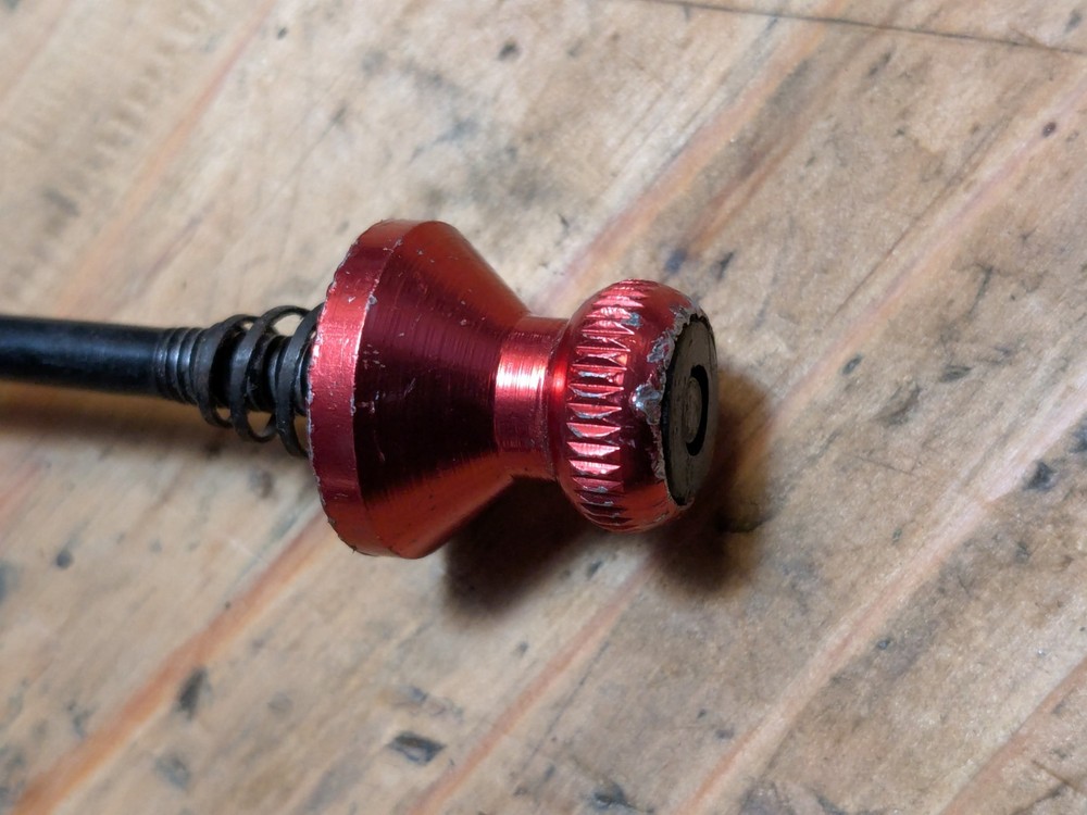 Tranz-X Rear Quick Release Skewer Red