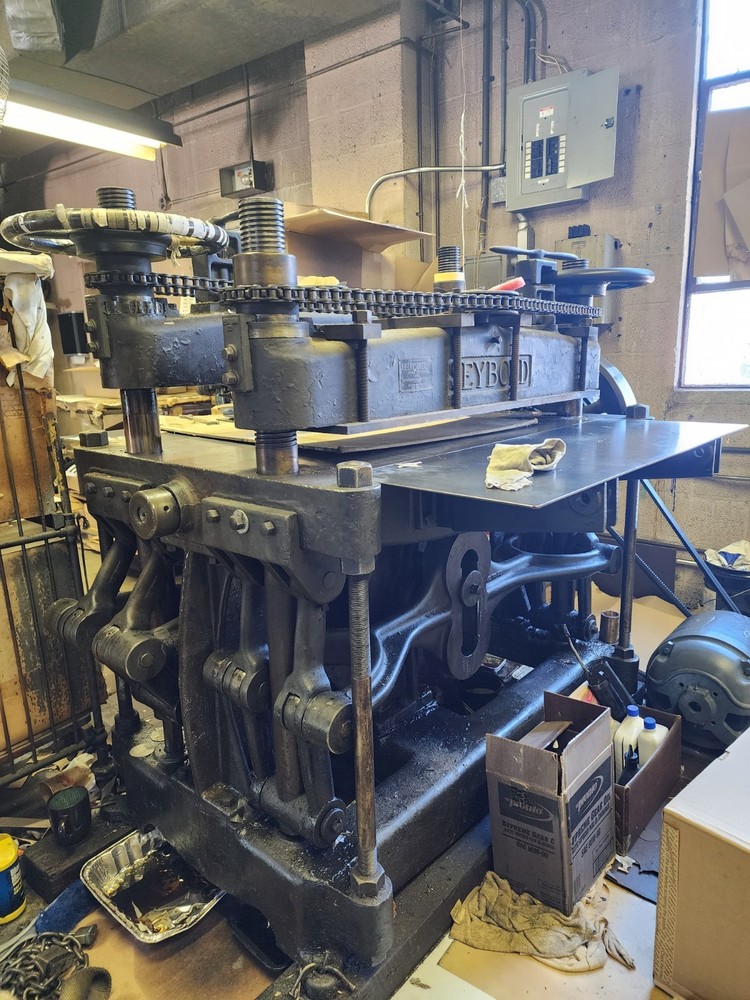 SEYBOLD DOUBLE HEAD DIE PRESS