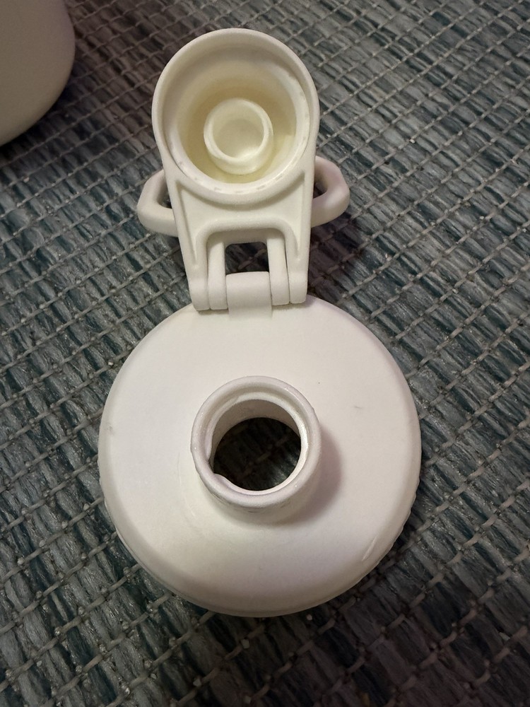 lululemon water bottle 32oz