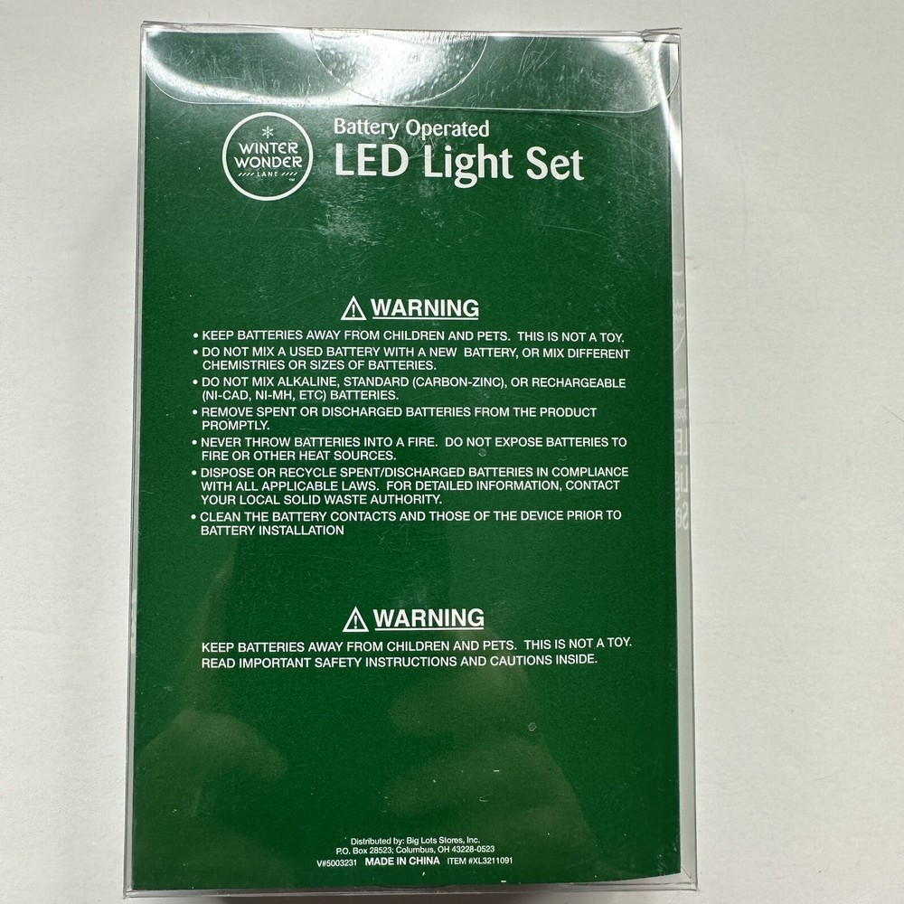 Christmas Santa Hats 25 Mini LED String Light Set Battery Operated
