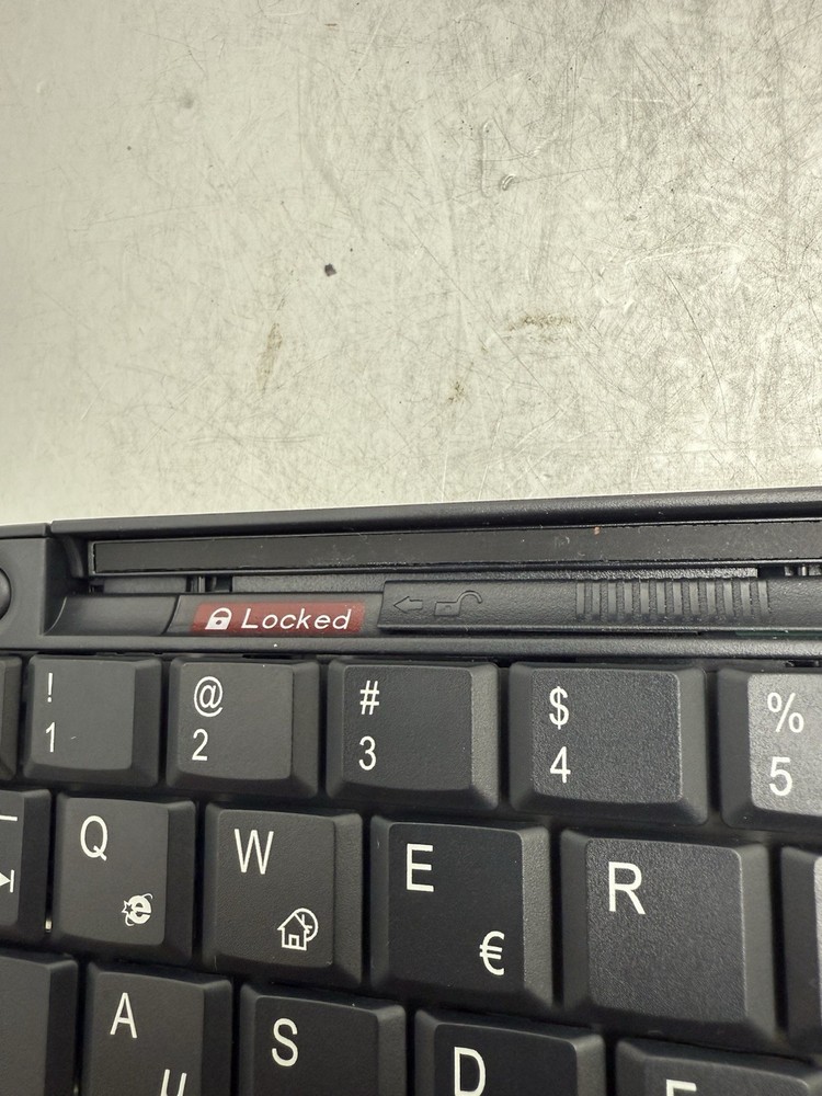 Freedom Universal Bluetooth Folding Keyboard Untested Clean no corrosion