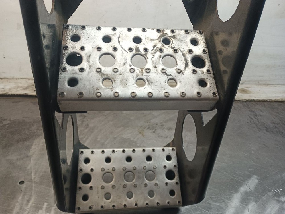 Freightliner Frame Steps (12742385