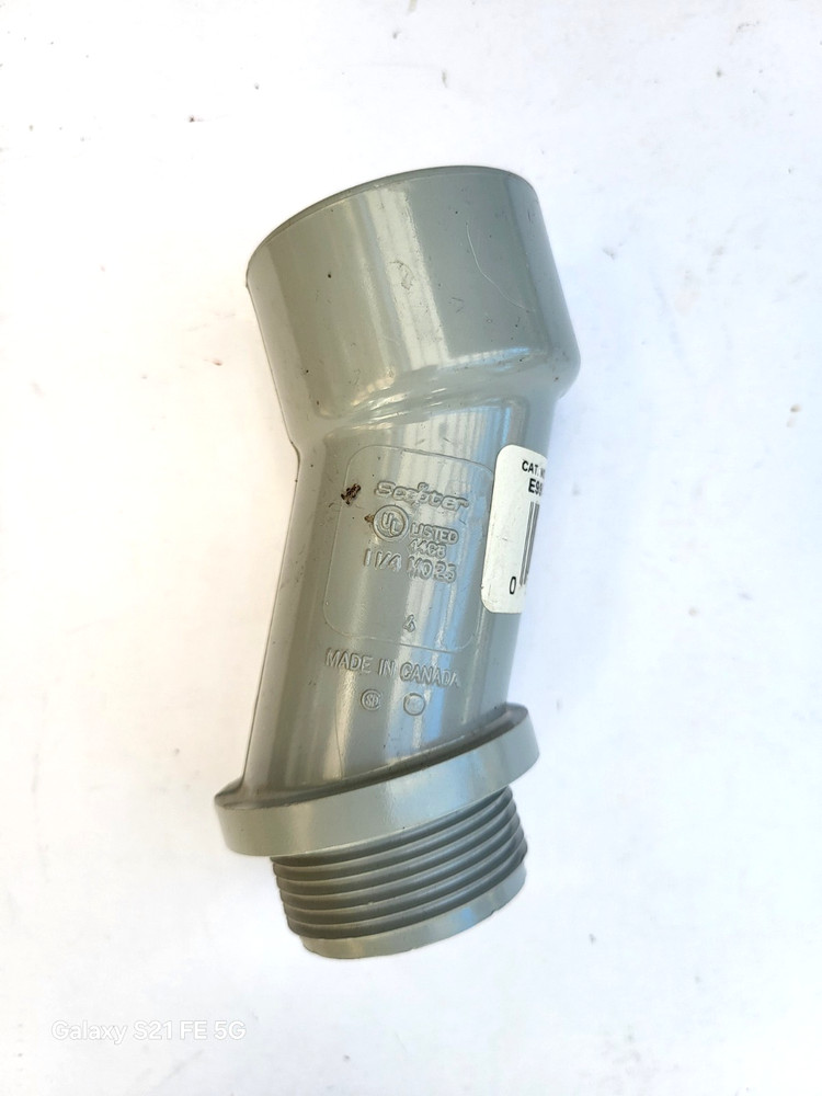 Carlon E977LC & E995G Offset Pipe 1 1/4" and 3" Strap