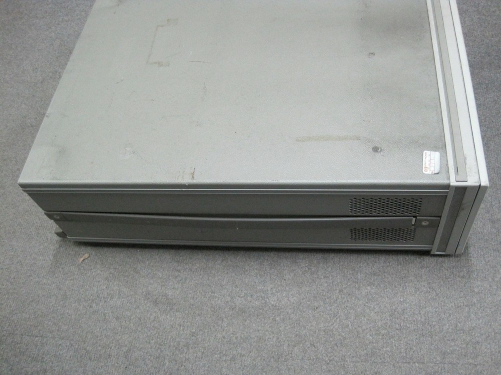 HP 5372A FREQUENCY AND TIME INTERVAL ANALYZER *FOR PARTS*