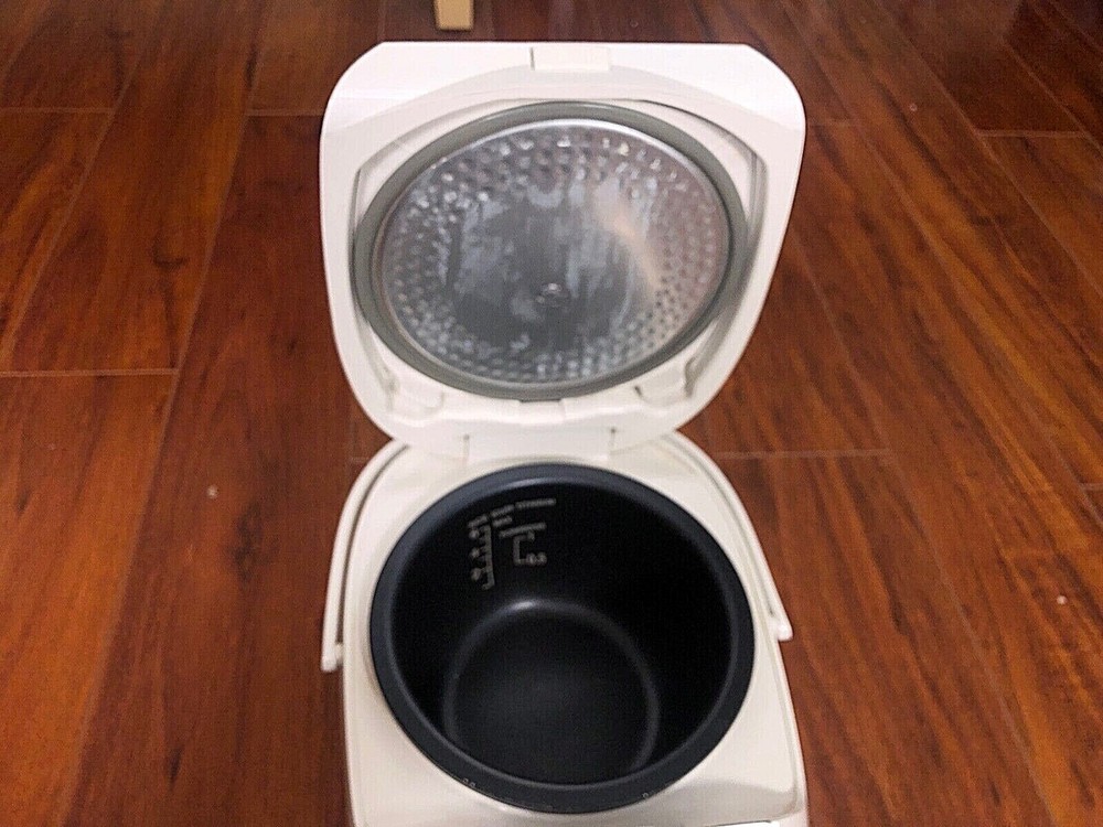Fujitronic FR-EH6 6 cups Micro Computerized Rice Cooker Rare