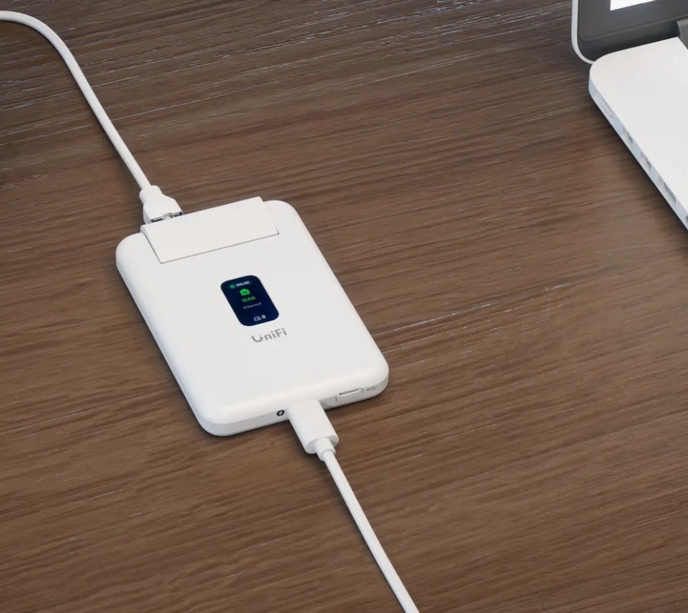 Ubiquiti Travel Router