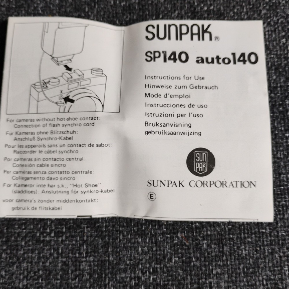 Sunpak Auto 121C Camera Flash