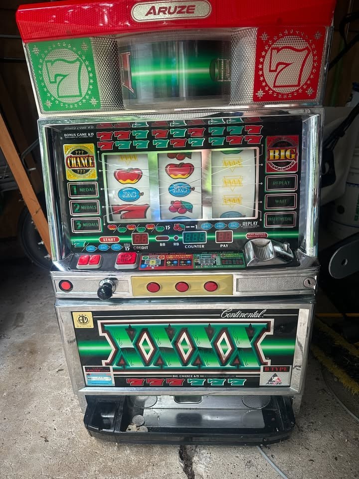Aruze continental b type slot machine
