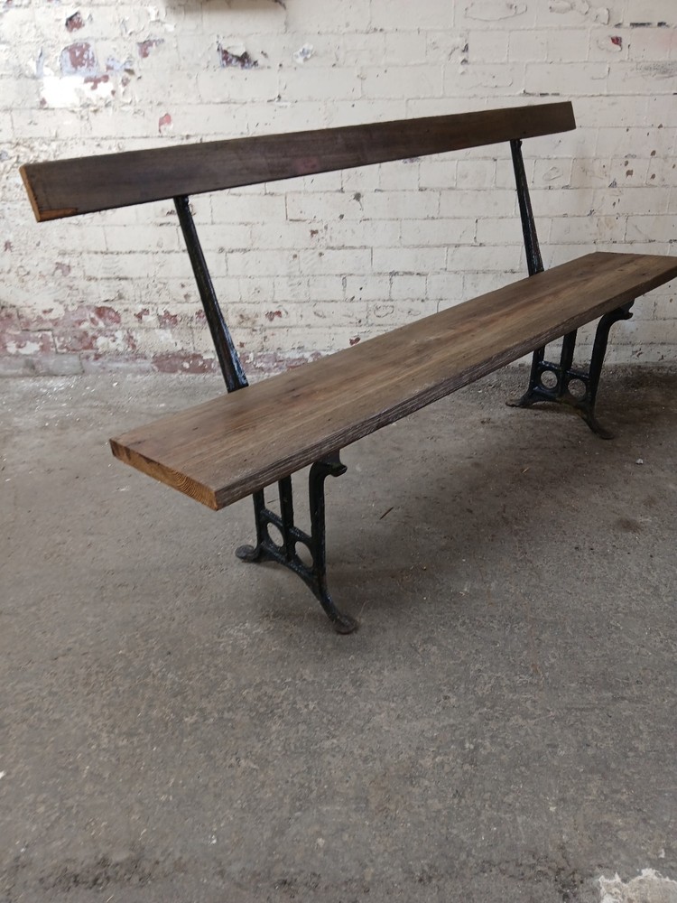 Garden bench with castiron ends