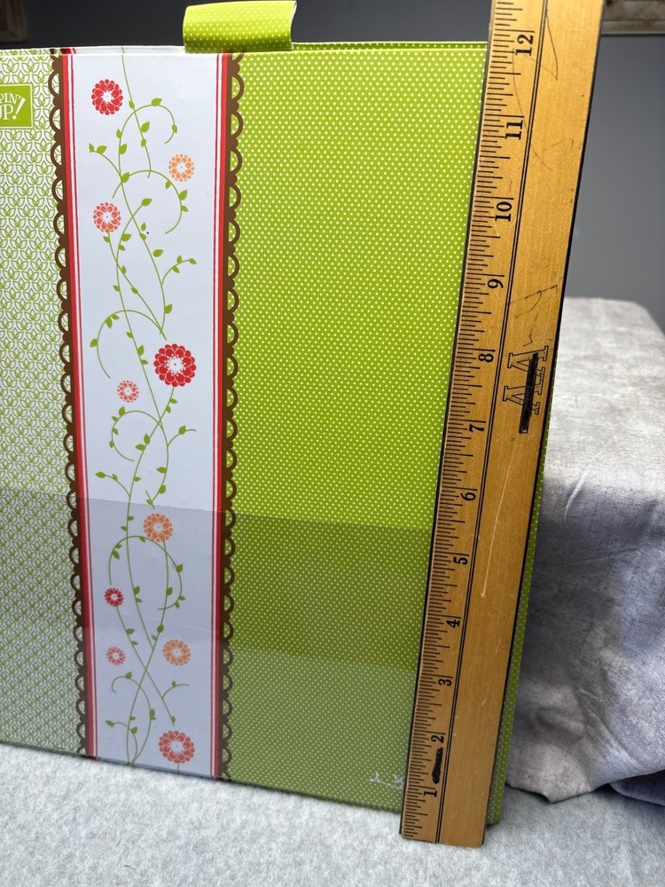 Stampin Up! Decorative Green & Floral Patterned Organization Folder