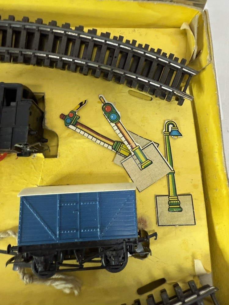 W/ KEY & BOX! Vintage Triang Railways Dockmaster Clockwork Train Set HO/OO RS.70