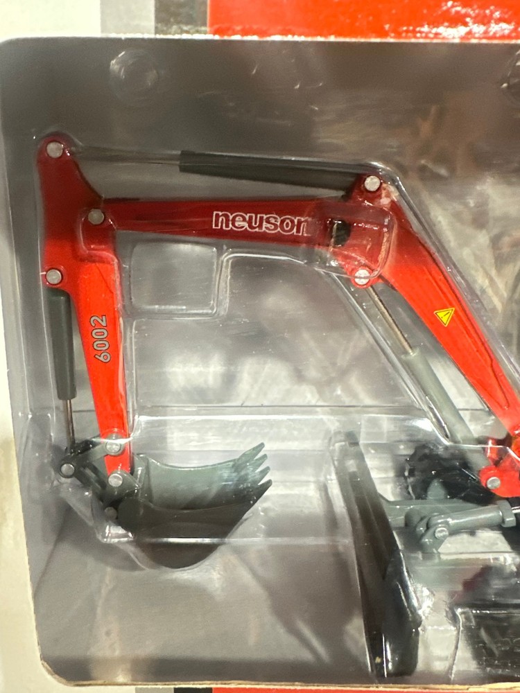 Neuson 6002 Compact Excavator By DCP 1/25th Scale