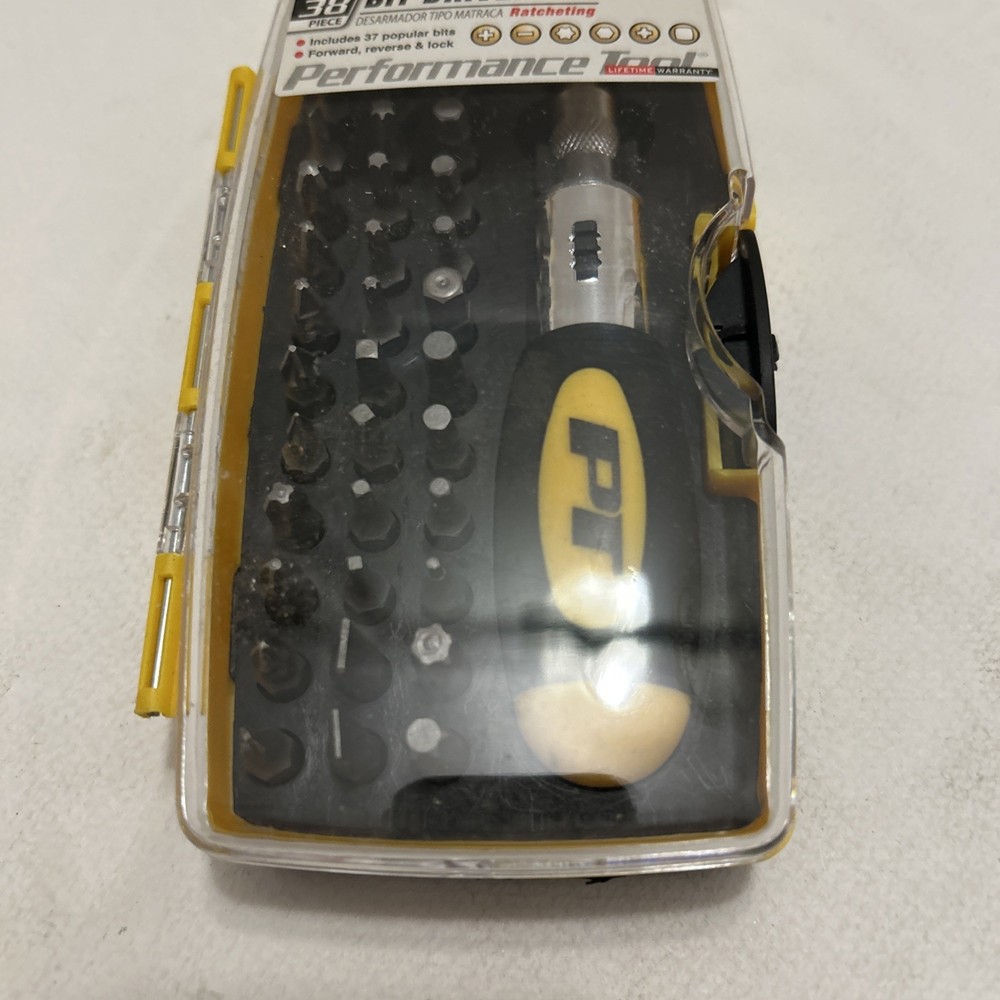 PERFORMANCE TOOL 38 PIECE BIT Driver SET WILMAR 20151