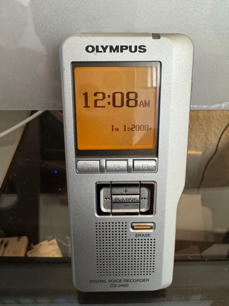 Olympus Digital Voice Recorder DS-2400 Works