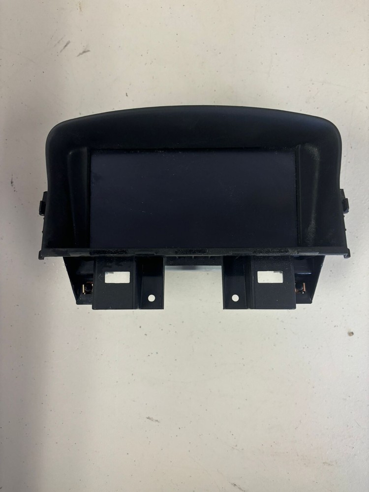 2012-2013 Buick Regal Info Information Display Screen 22851302  OEM