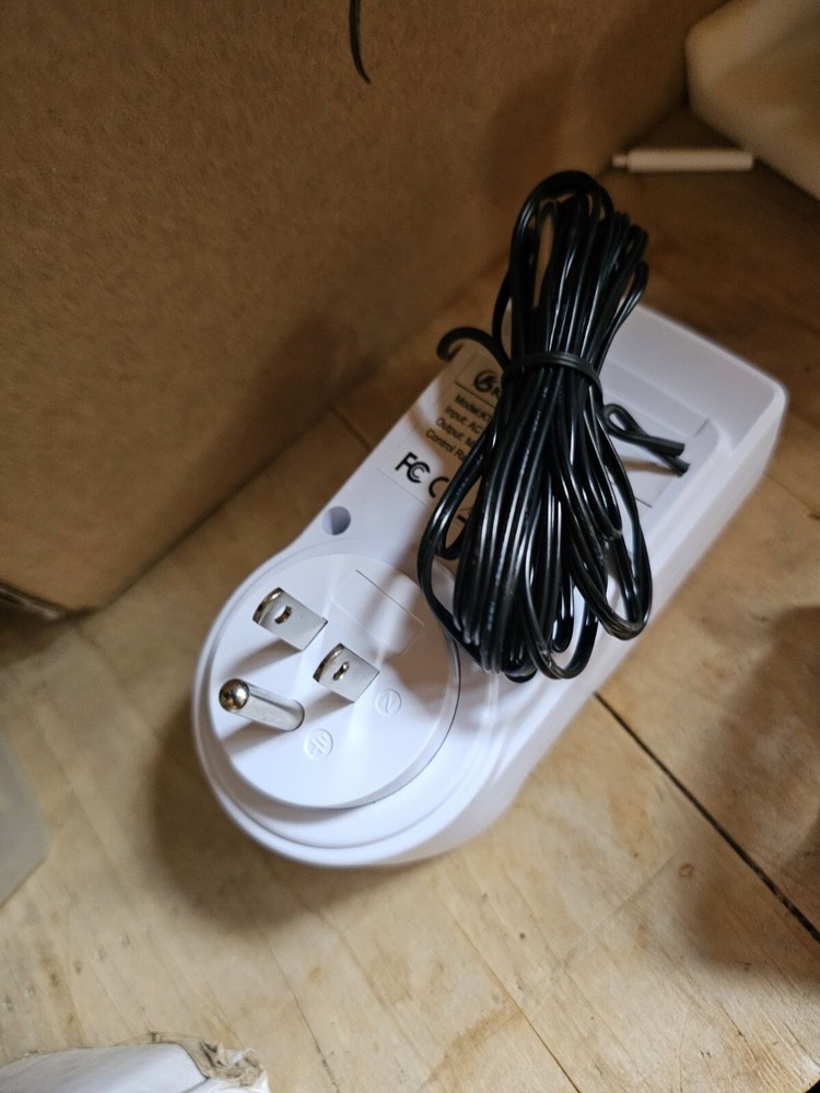 KETOTEK Digital Thermostat Outlet Plug Temperature Controller Socket