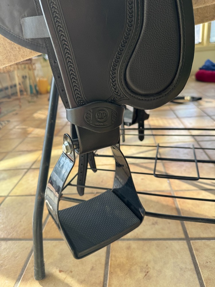 DP 1089 Quantum Sport Saddle