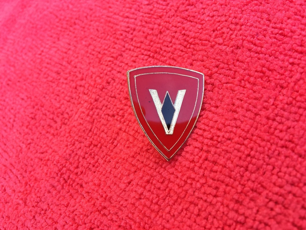 USMC 5TH MARINE DIVISION HAT/LAPEL PIN