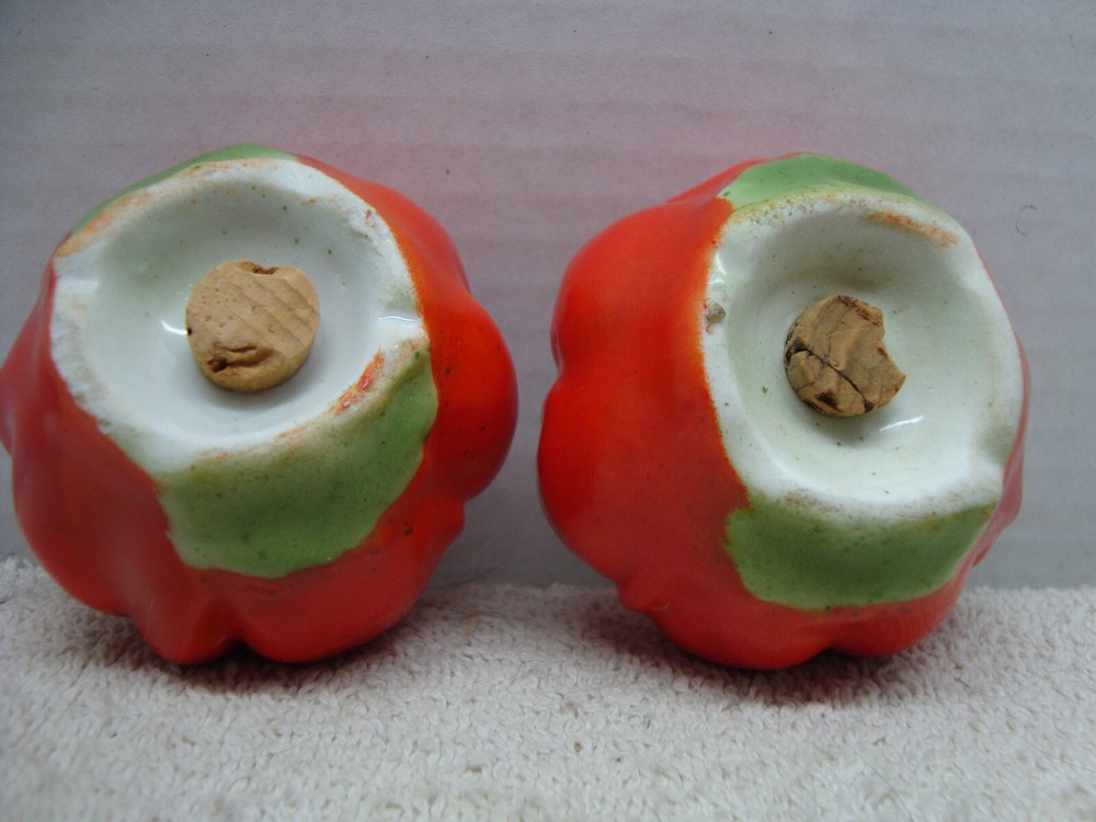 Hand painted red tomato shape salt & pepper shaker set.