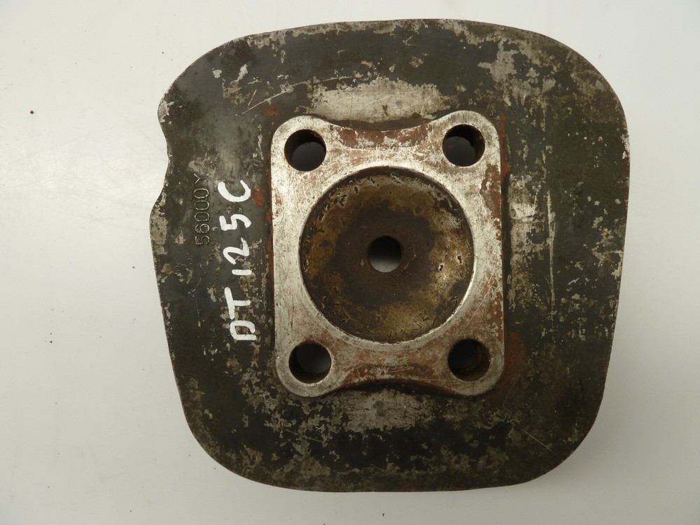 Yamaha DT125 C Cylinder Head
