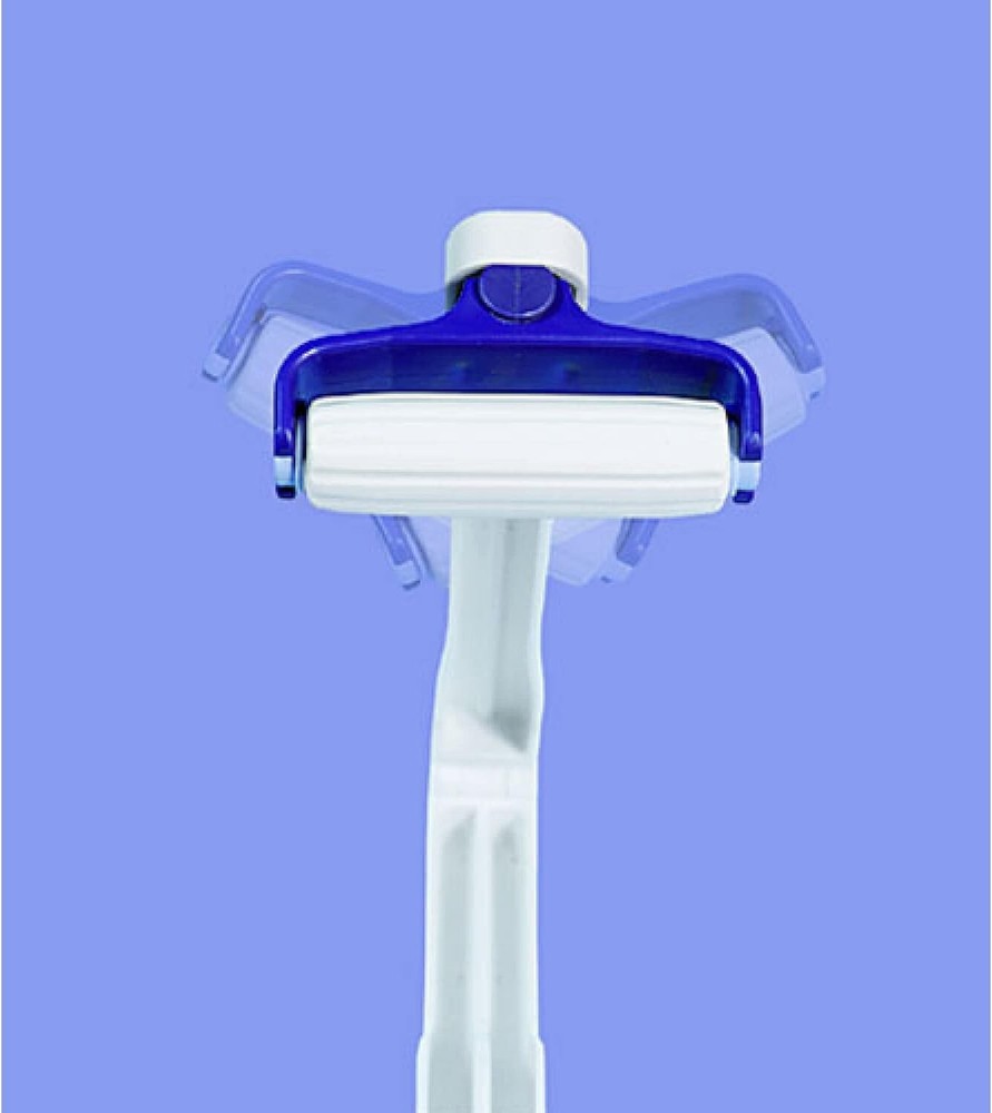 Effortless Lotion Application: Roll Easy with Pivoting Handle & Two Rollers