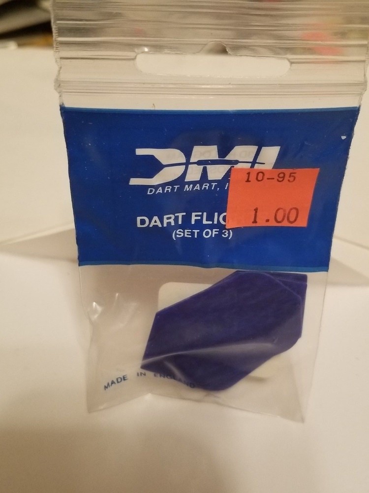 DMI vintage 90's thin shape blue squares dart flights