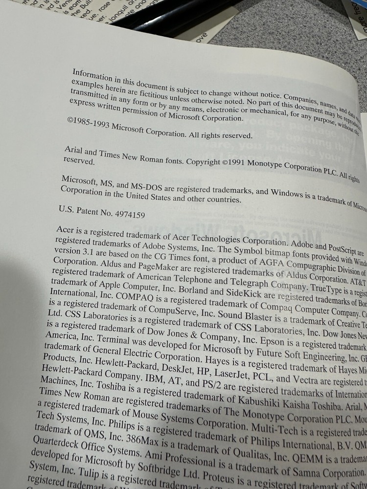 Microsoft Windows Version 3.1 Users Guide 1993 WCC 5680 Book Only Operating Sys