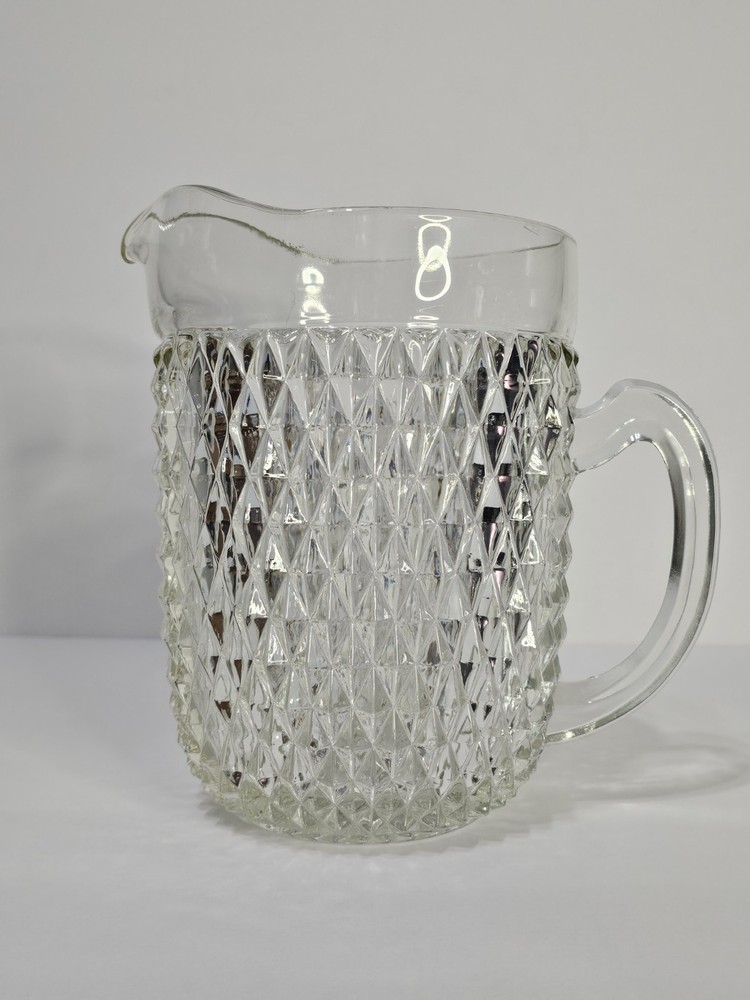 Vintage Indiana Glass Co Diamond Point Pattern Pitcher 52oz