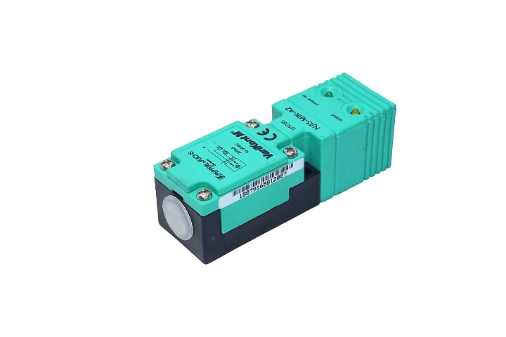 PEPPERL+FUCHS NJ15-M1K-A2 INDUCTIVE SENSOR