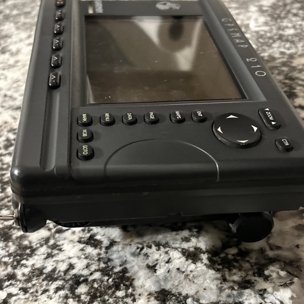 GARMIN GPSMAP 210 Chartplotter Marine GPS Navigator /IPH-GPSMAP210 & OFFSHORE