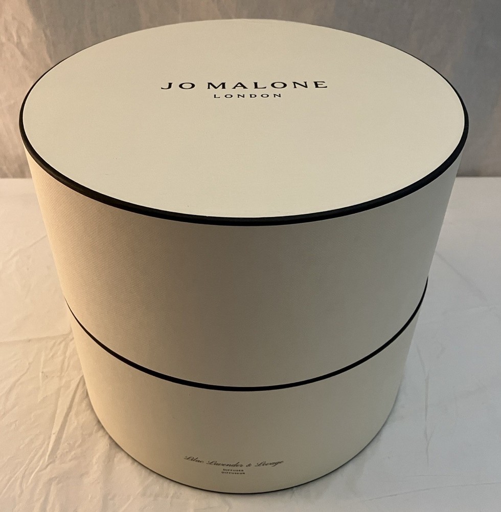 Jo Malone London Empty Round Diffuser Box 8.25 x 7.75  Crease on Lid