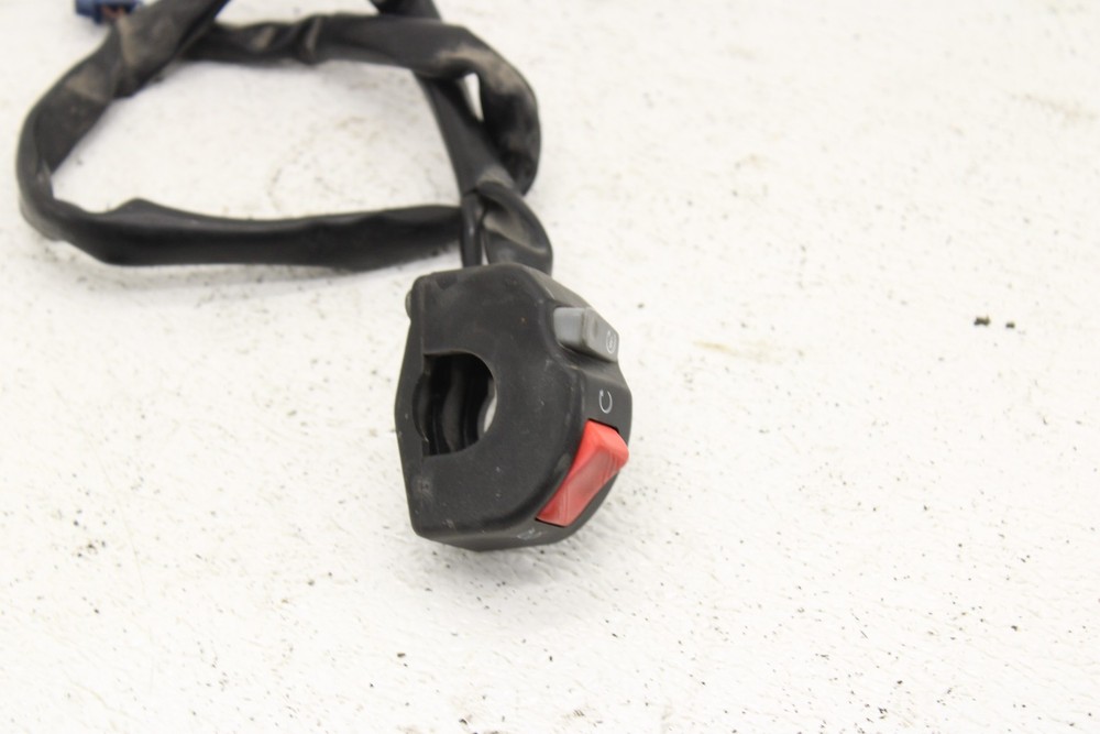 2002-2006 Yamaha R1 YZFR1 Right Control Switch