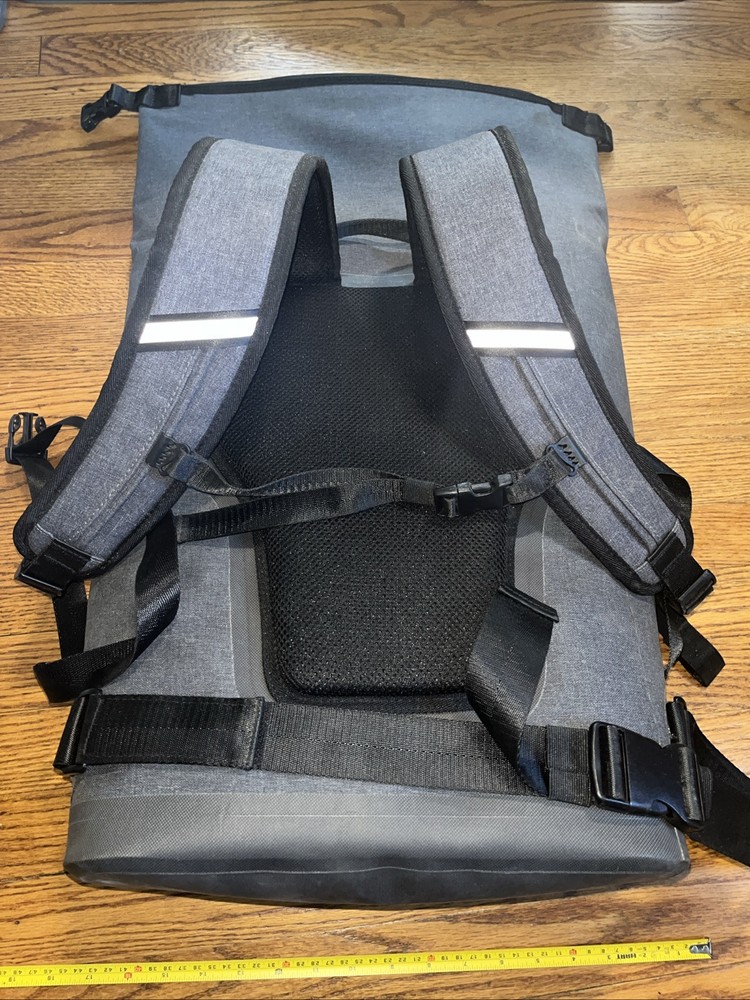CAN-AM 40-can Cooler Backpack B103570000