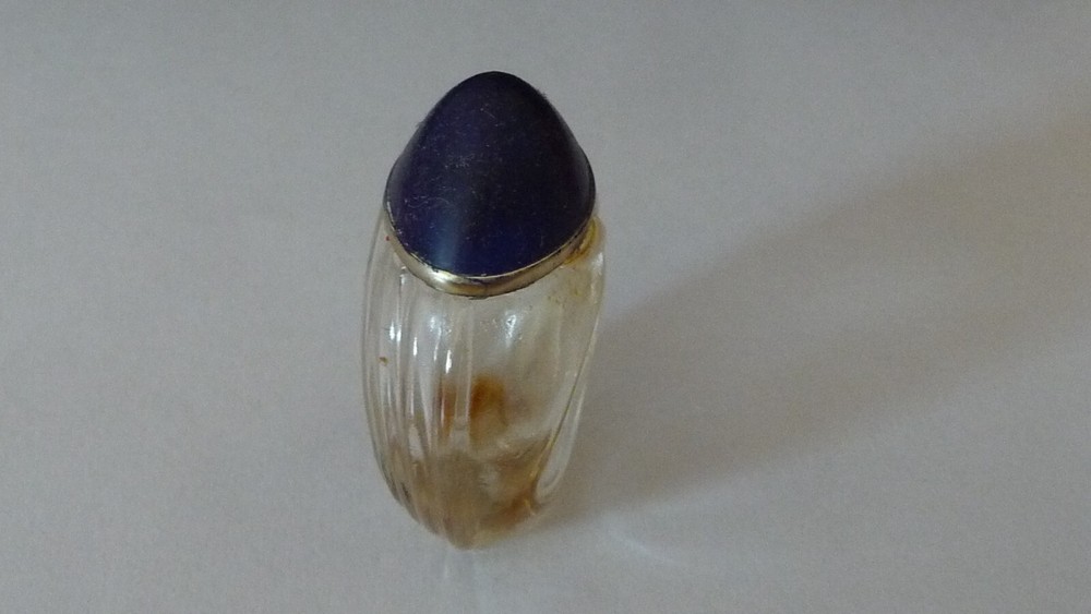 #715G Vtg Mini Perfume Bottle BOUCHE EMPTY