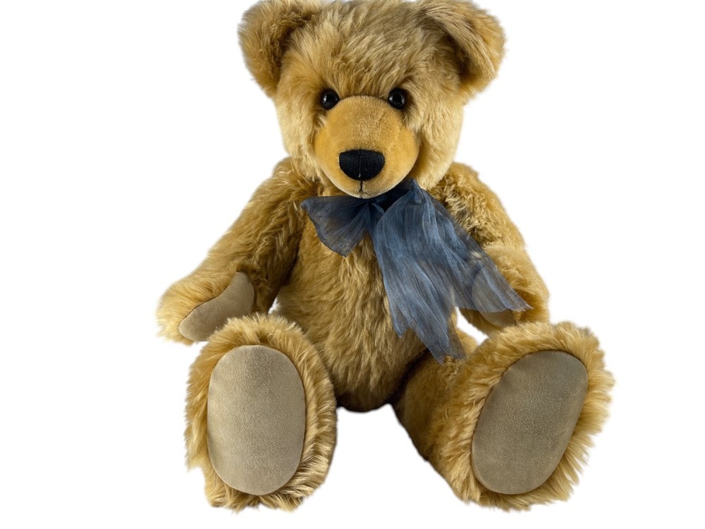 Artist Bear Teddy Bear 62cm. Excellent condition.