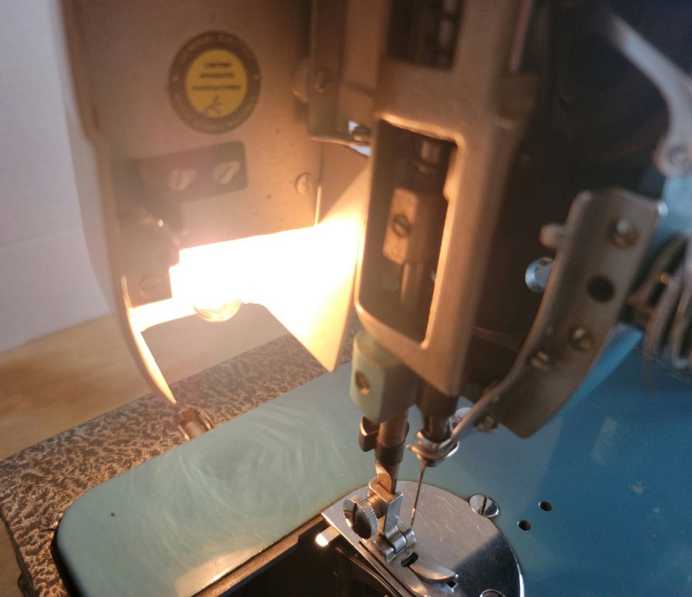 Vintage Morse Model 4100 Zig Zag Sewing Machine Tested Read Description